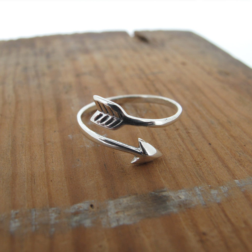 Arrow head sterling silver ring (adjustable)