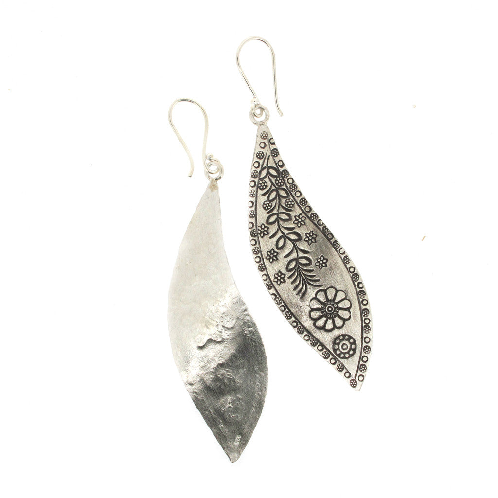 Bali tribal sterling silver flower pattern earings